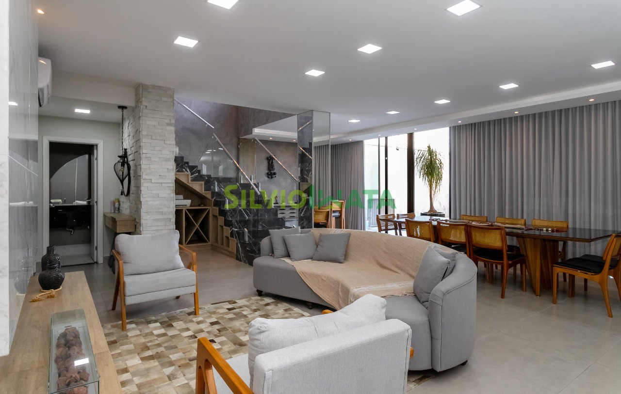 Casa à venda em Jardim Iguaçu, Maringá — Portal Chave Fácil