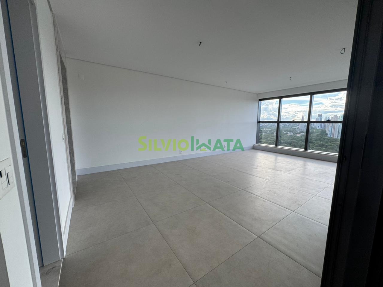 Apartamento à venda em Zona 03, Maringá — Portal Chave Fácil