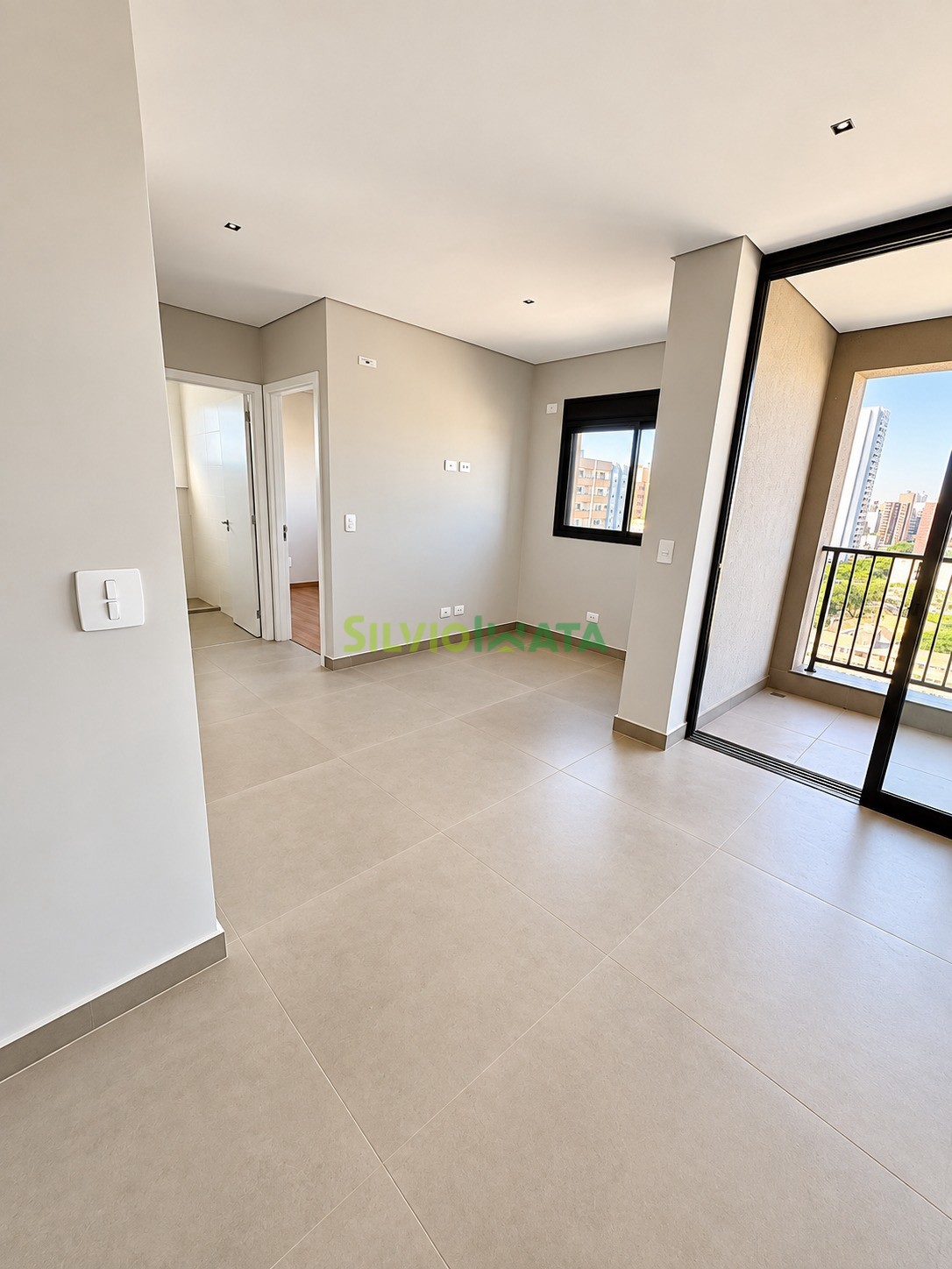 Apartamento à venda em Zona 07, Maringá — Portal Chave Fácil