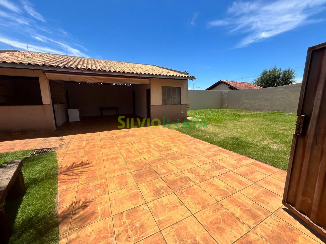 Casa à venda em Loteamento Madrid, Maringá — Portal Chave Fácil