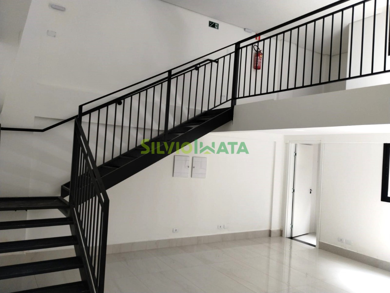 Sala/Conjunto Comercial à venda em Zona 05, Maringá — Portal Chave Fácil