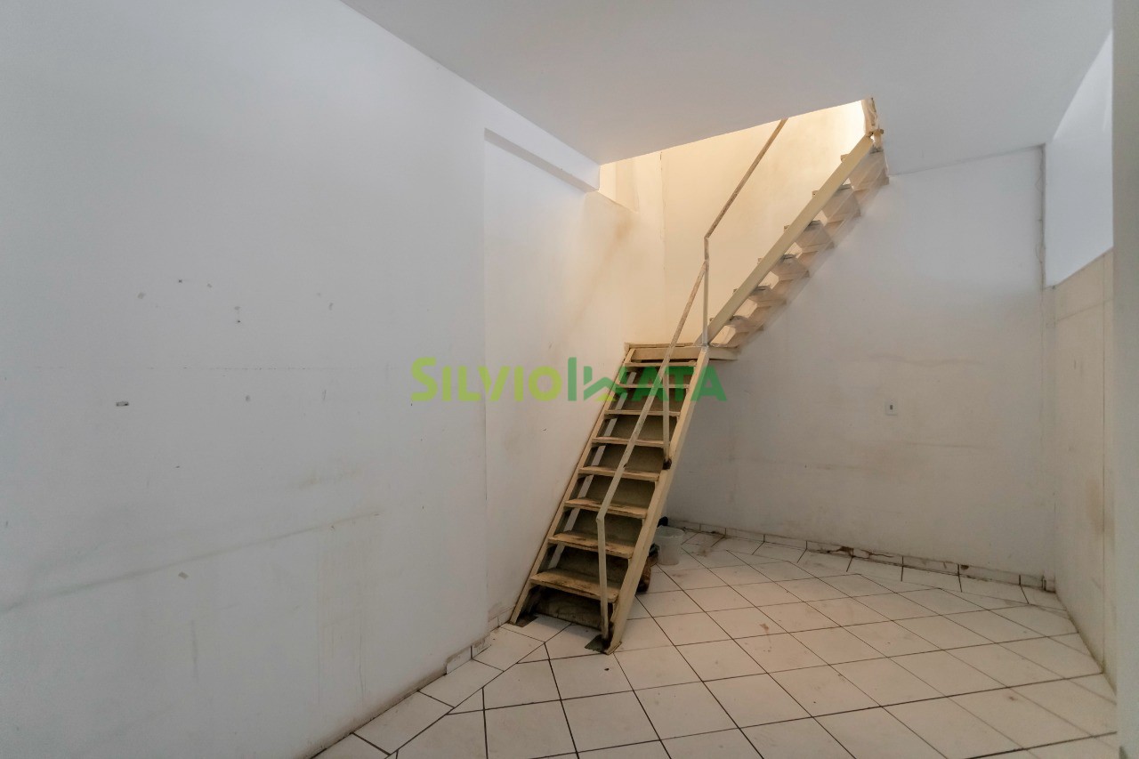 Comercial para alugar em Zona 07, Maringá — Portal Chave Fácil