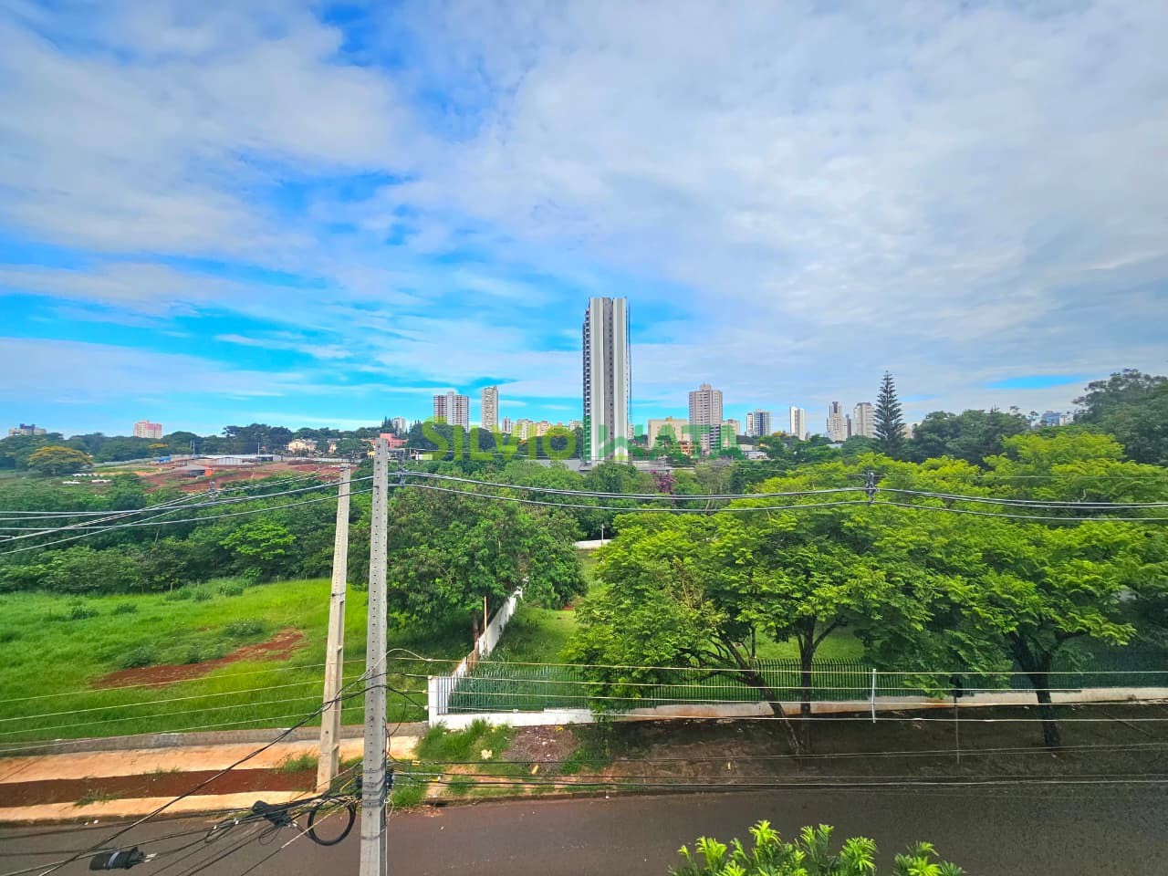 Kitnet à venda em Jardim Aclimação, Maringá — Portal Chave Fácil