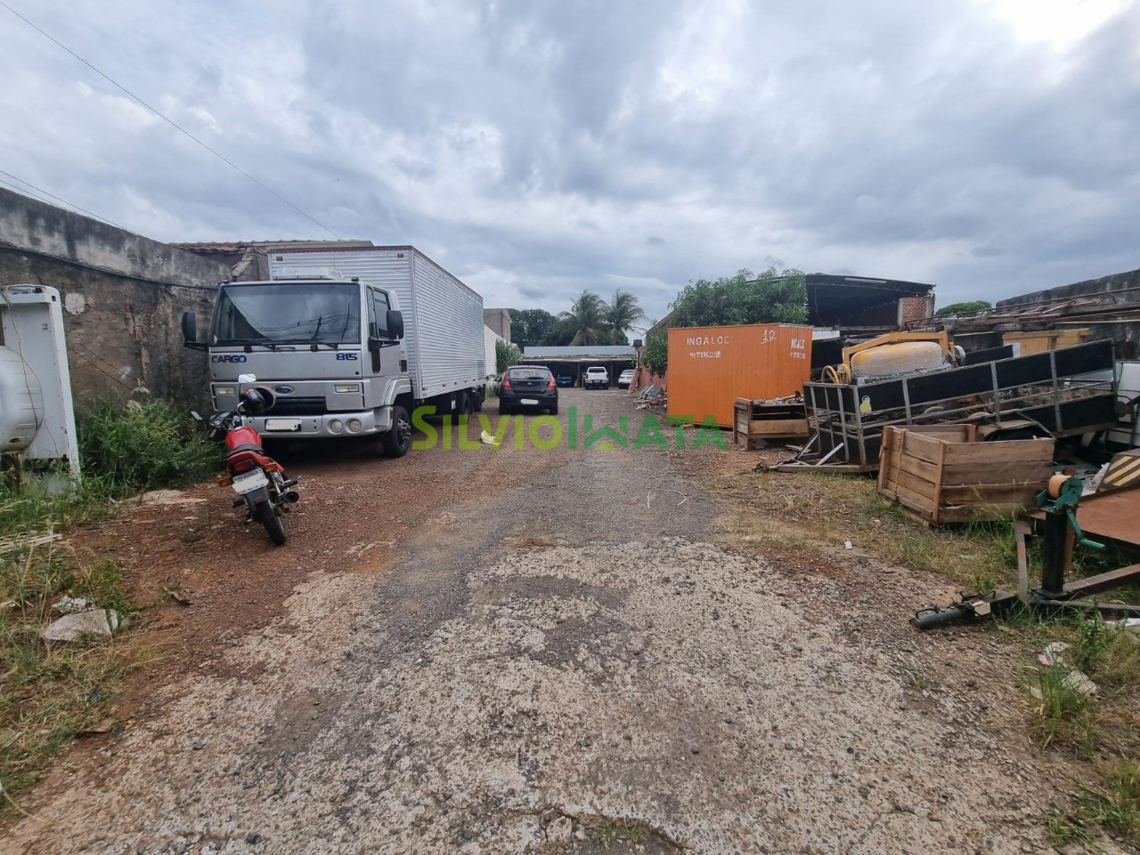 Terreno/Área à venda em Vila Santo Antonio, Maringá — Portal Chave Fácil