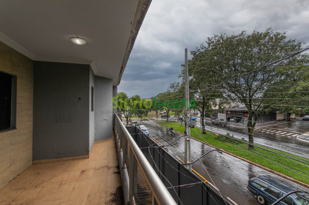 Sobrado à venda em Parque Palmeiras, Maringá — Portal Chave Fácil