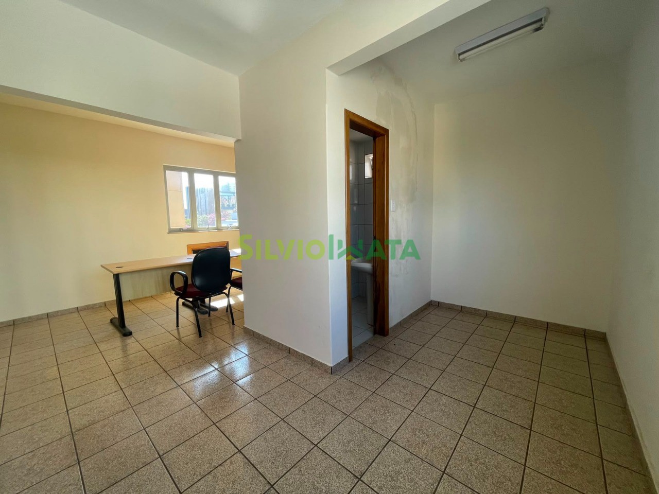 Sala/Conjunto Comercial para alugar em Zona 01 Centro, Maringá — Portal Chave Fácil