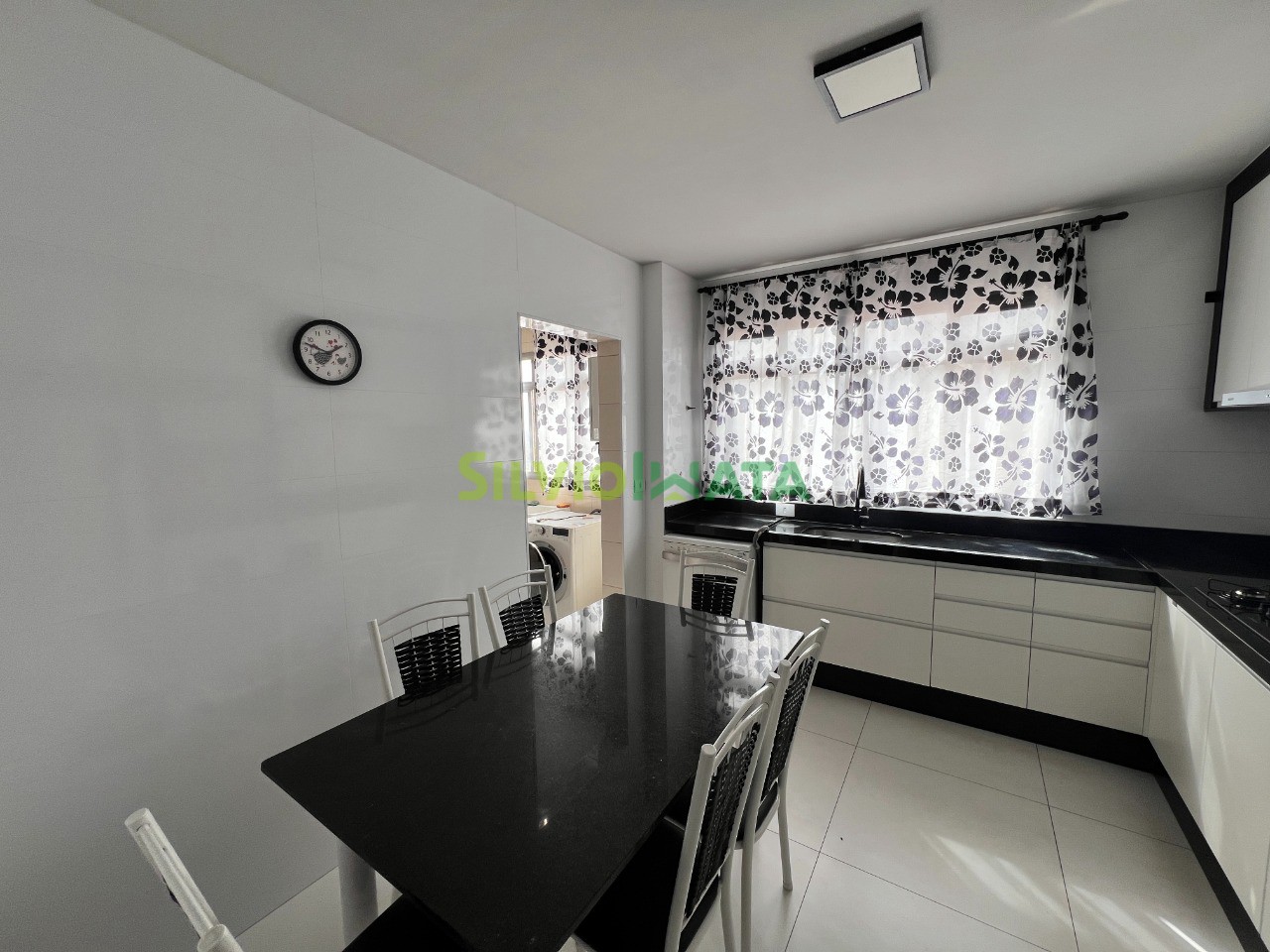 Apartamento para alugar em Zona 07, Maringá — Portal Chave Fácil