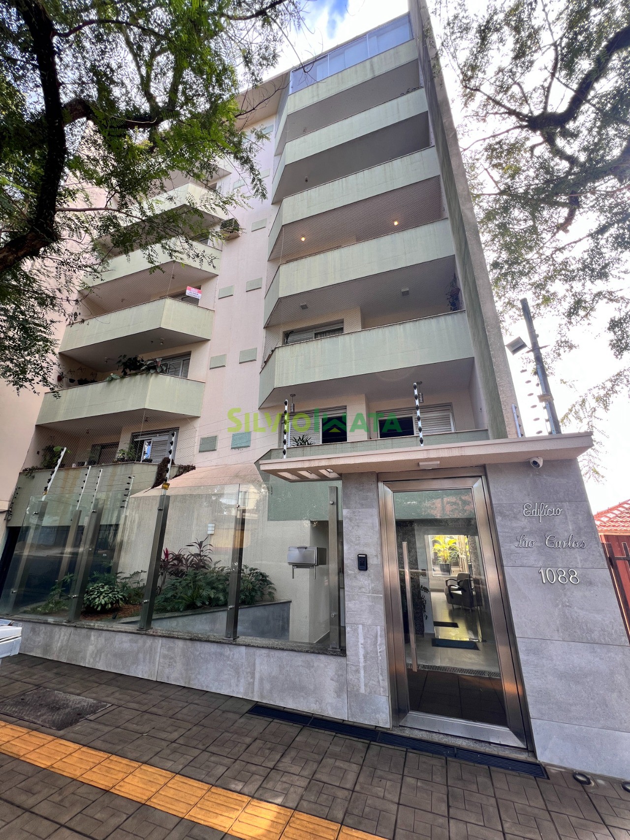 Apartamento para alugar em Zona 07, Maringá — Portal Chave Fácil