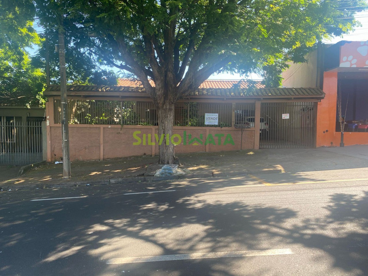 Casa Ampla no Jardim Ipanema, Avenida Cerro Azul