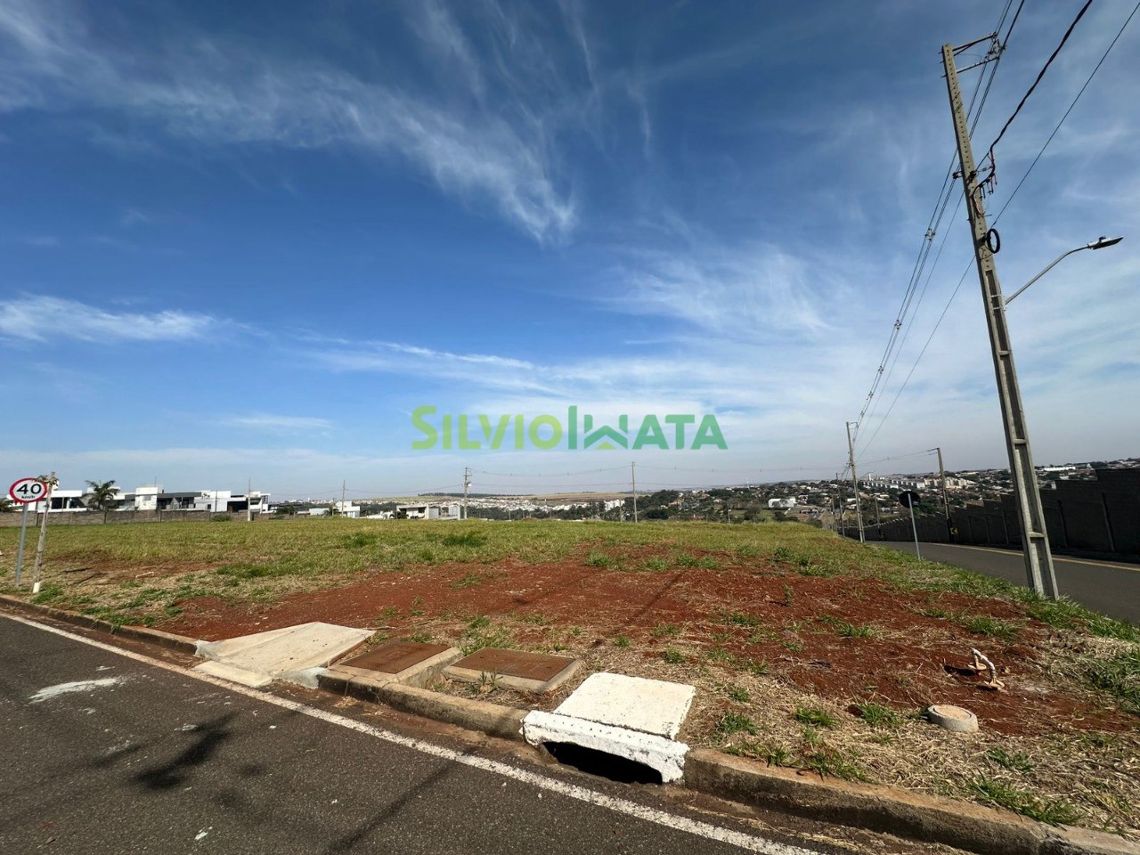 Terreno/Área à venda em Chácaras Aeroporto, Maringá — Portal Chave Fácil
