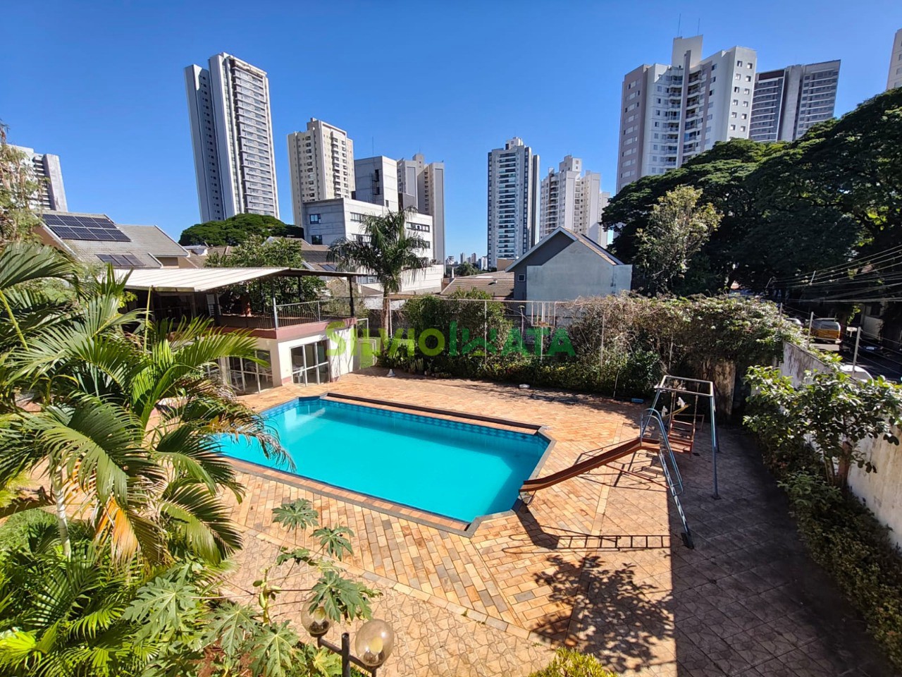 Terreno à venda em Zona 08, Maringá — Portal Chave Fácil