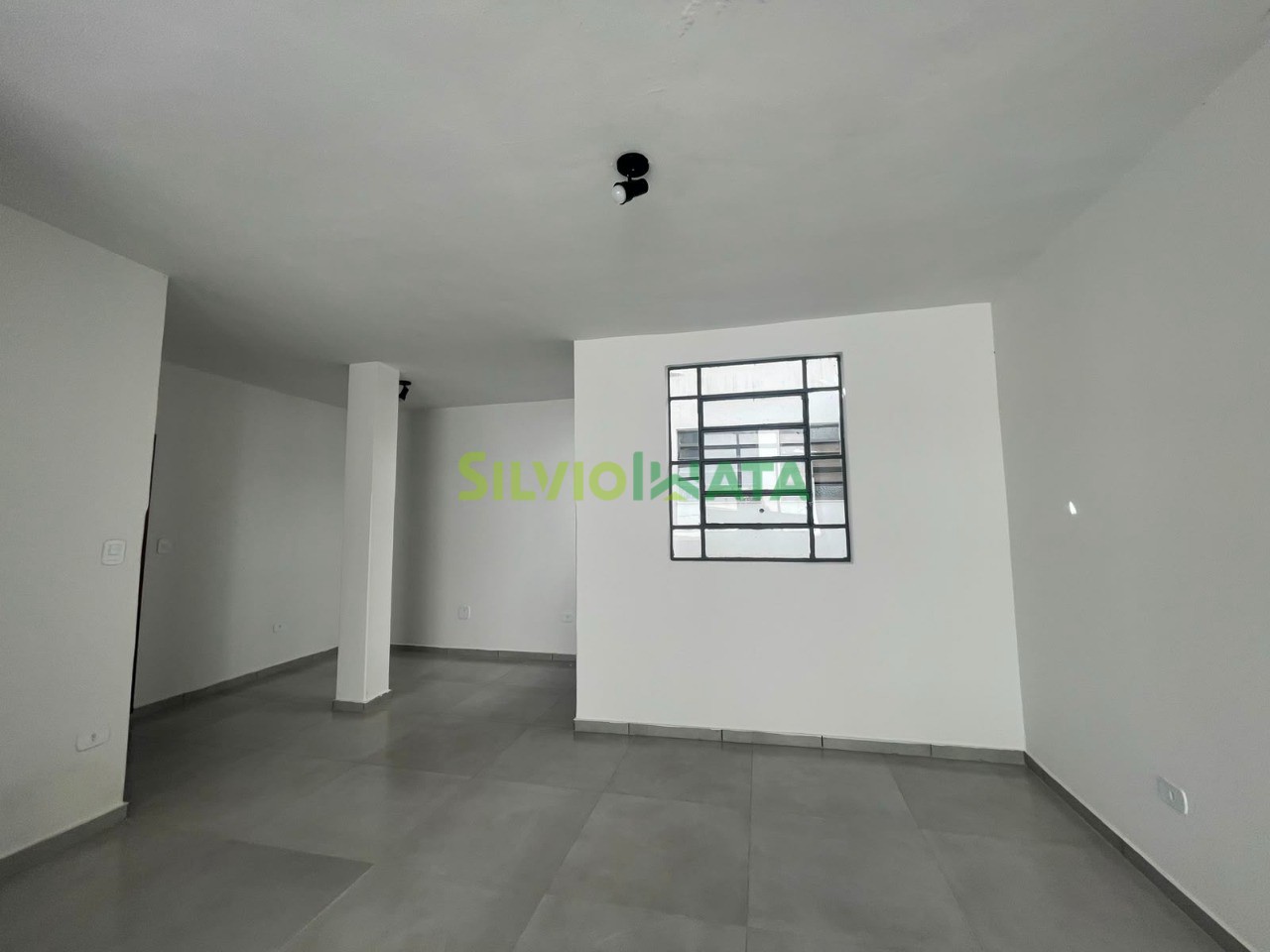 Sala/Conjunto Comercial para alugar em Zona 01 Centro, Maringá — Portal Chave Fácil