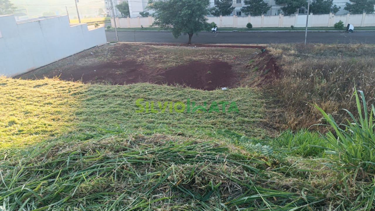 Terreno/Área à venda em Jardim Das Estações, Maringá — Portal Chave Fácil