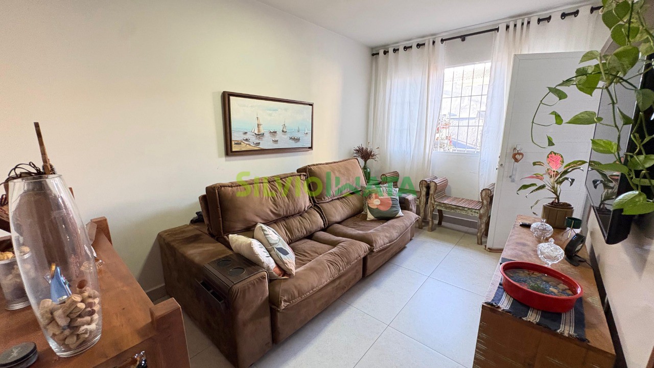 Casa à venda em Vila Marumby, Maringá — Portal Chave Fácil