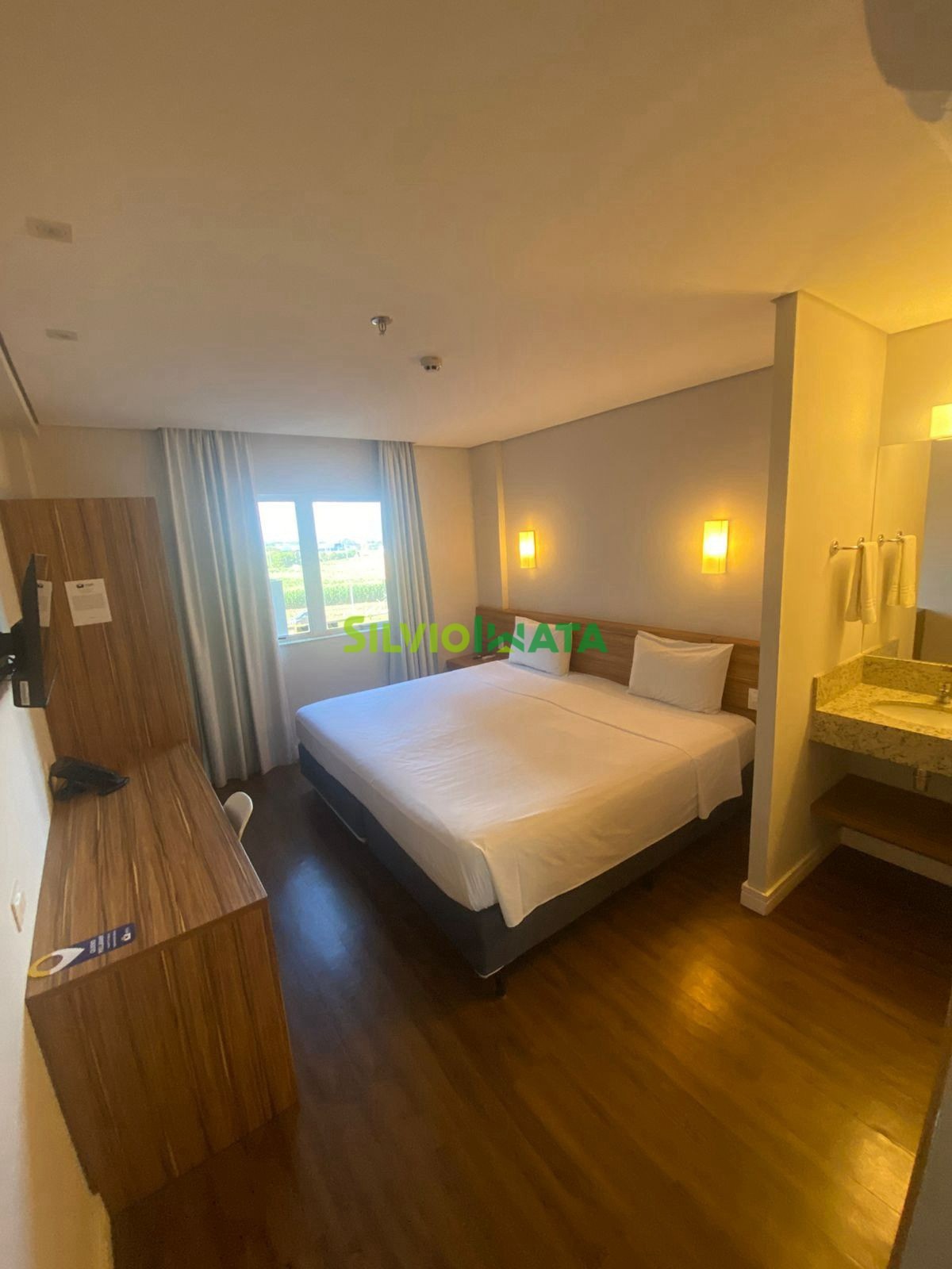 Apartamento à venda em Parque Industrial Mário Bulhões, Maringá — Portal Chave Fácil