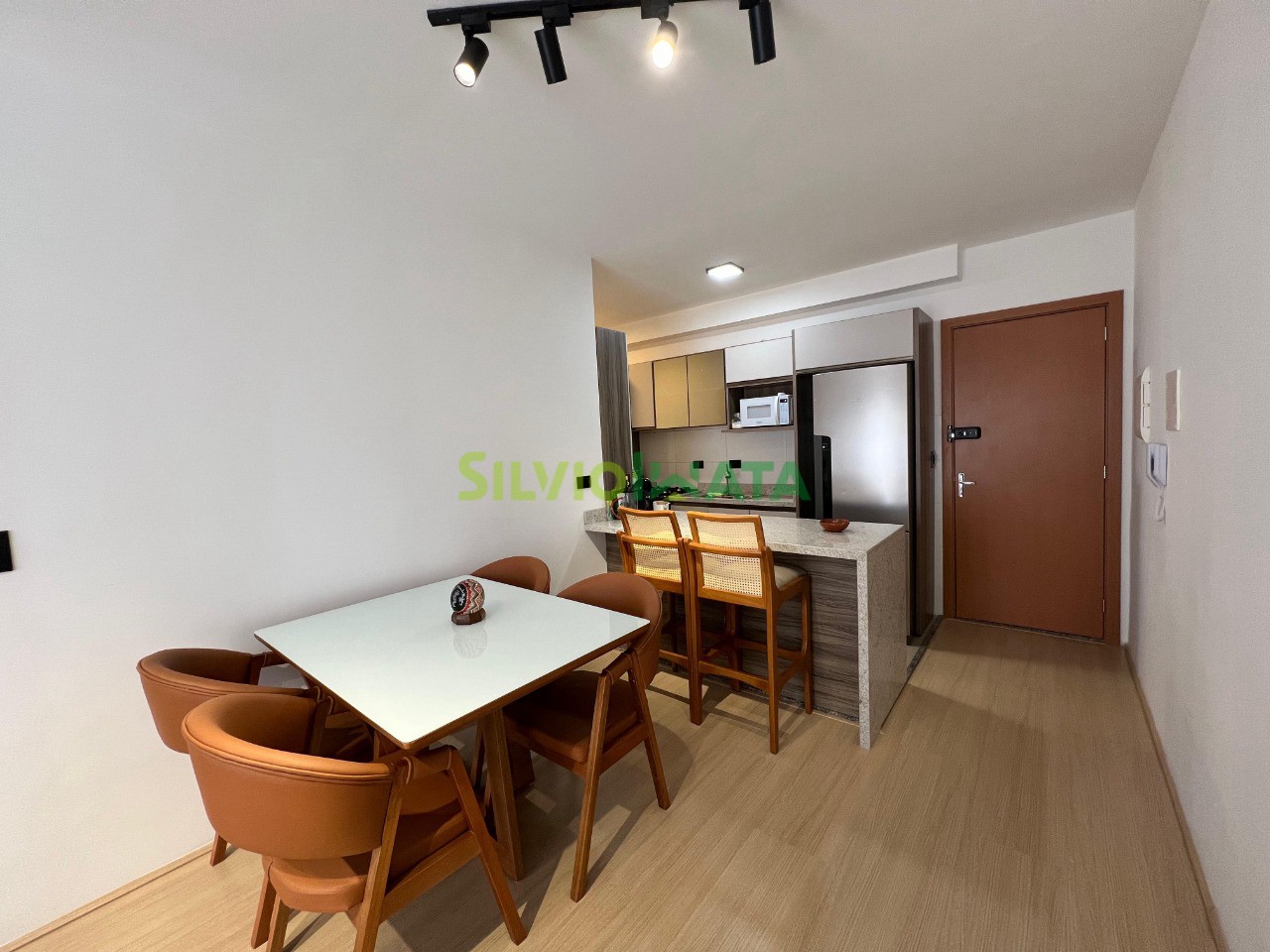 Apartamento à venda no Garda por R$ 410.000,00, Parque da Gávea, Maringá-PR