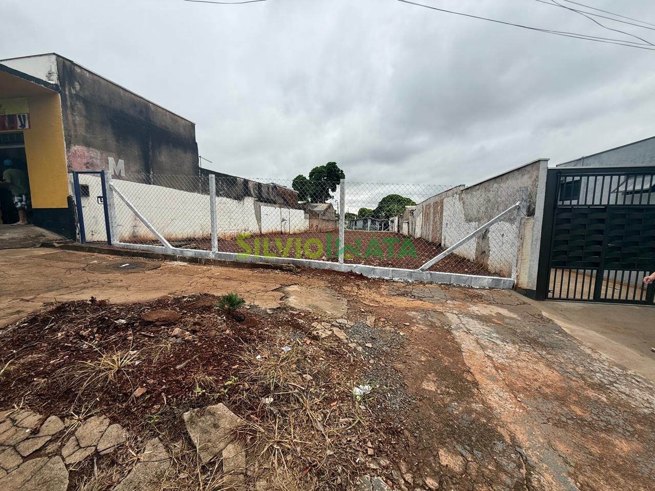 Terreno/Área à venda em Conjunto Residencial Ney Braga, Maringá — Portal Chave Fácil