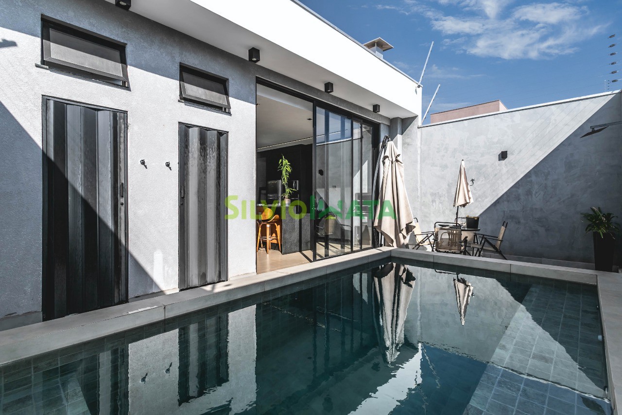 Casa à venda em Bom Jardim, Maringá — Portal Chave Fácil