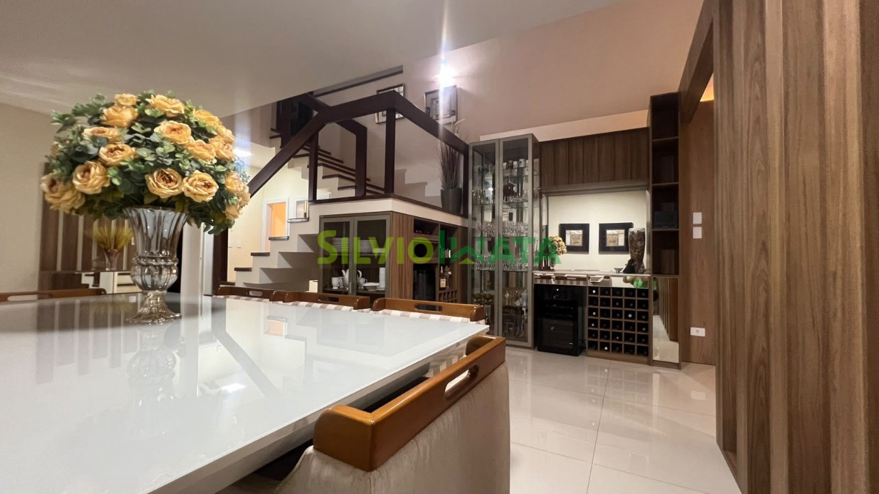 Casa à venda em Zona 02, Maringá — Portal Chave Fácil