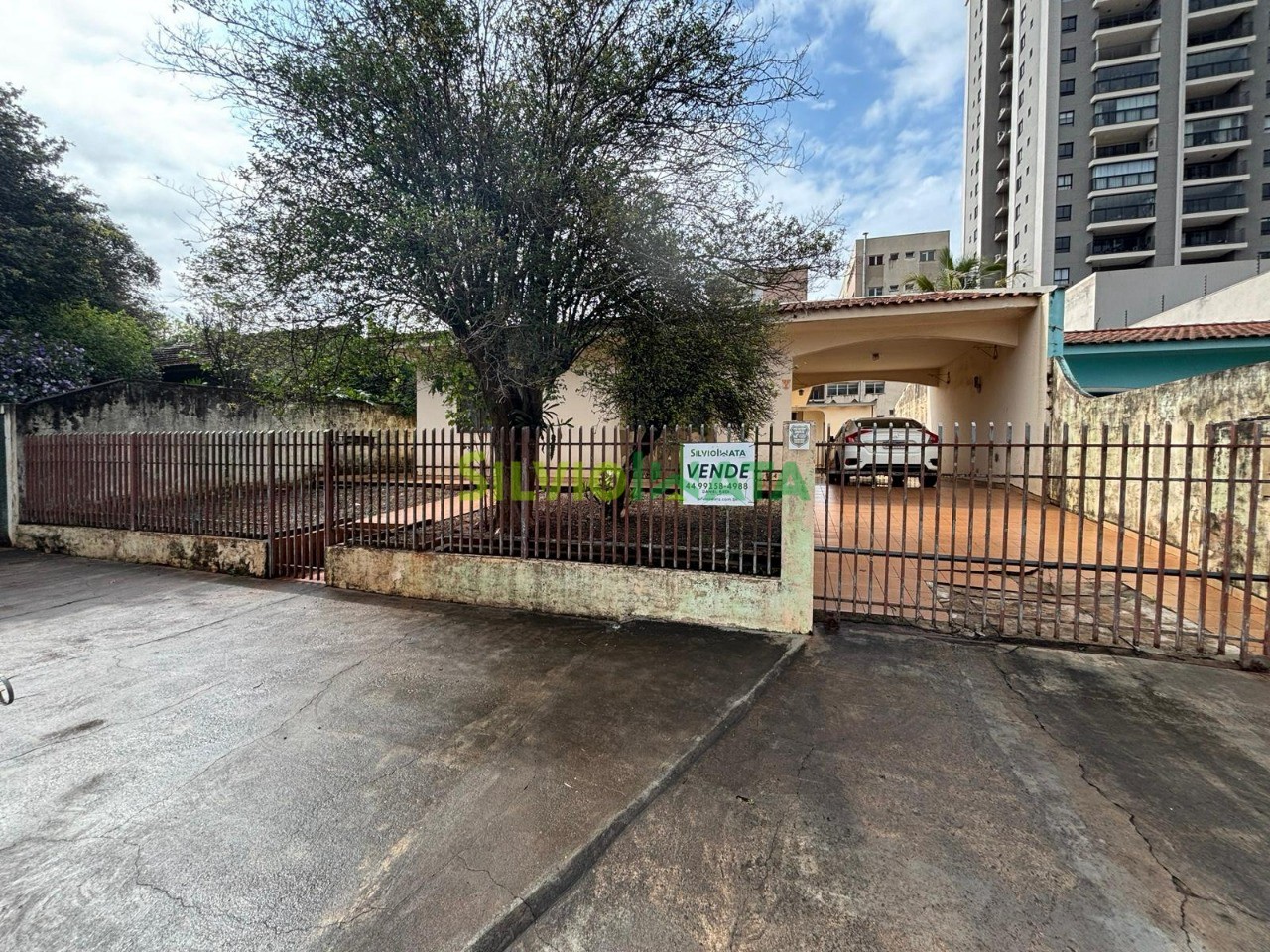 Casa à venda em Zona 08, Maringá — Portal Chave Fácil