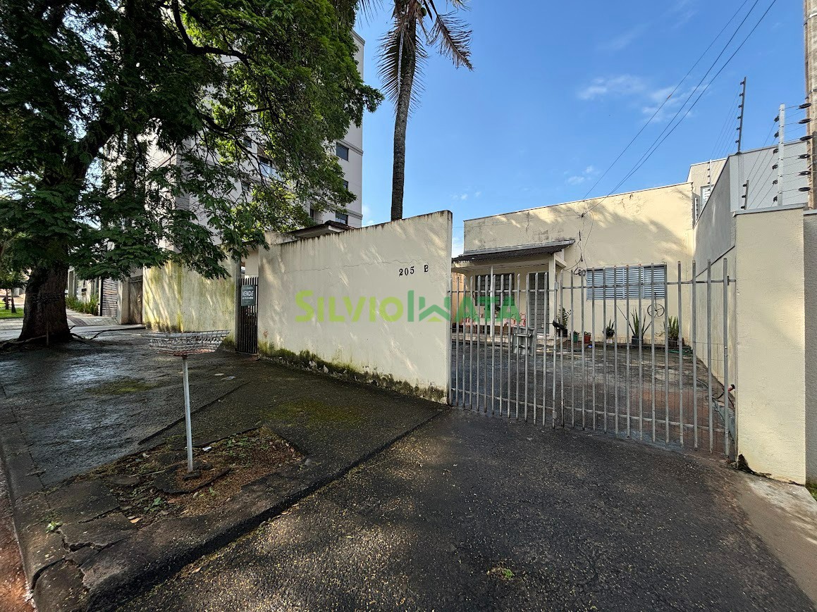 Terreno à venda em Zona 08, Maringá — Portal Chave Fácil