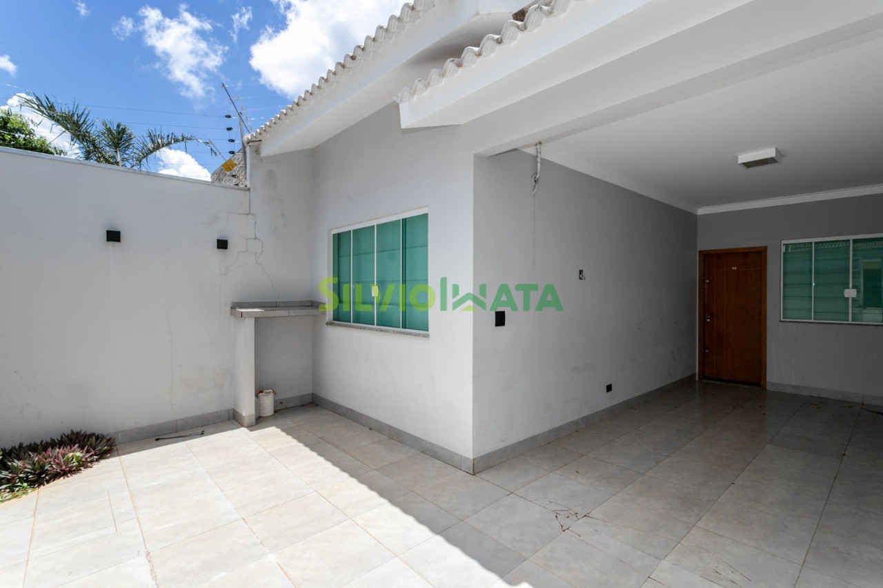 Casa à venda em Jardim Monte Rei, Maringá — Portal Chave Fácil