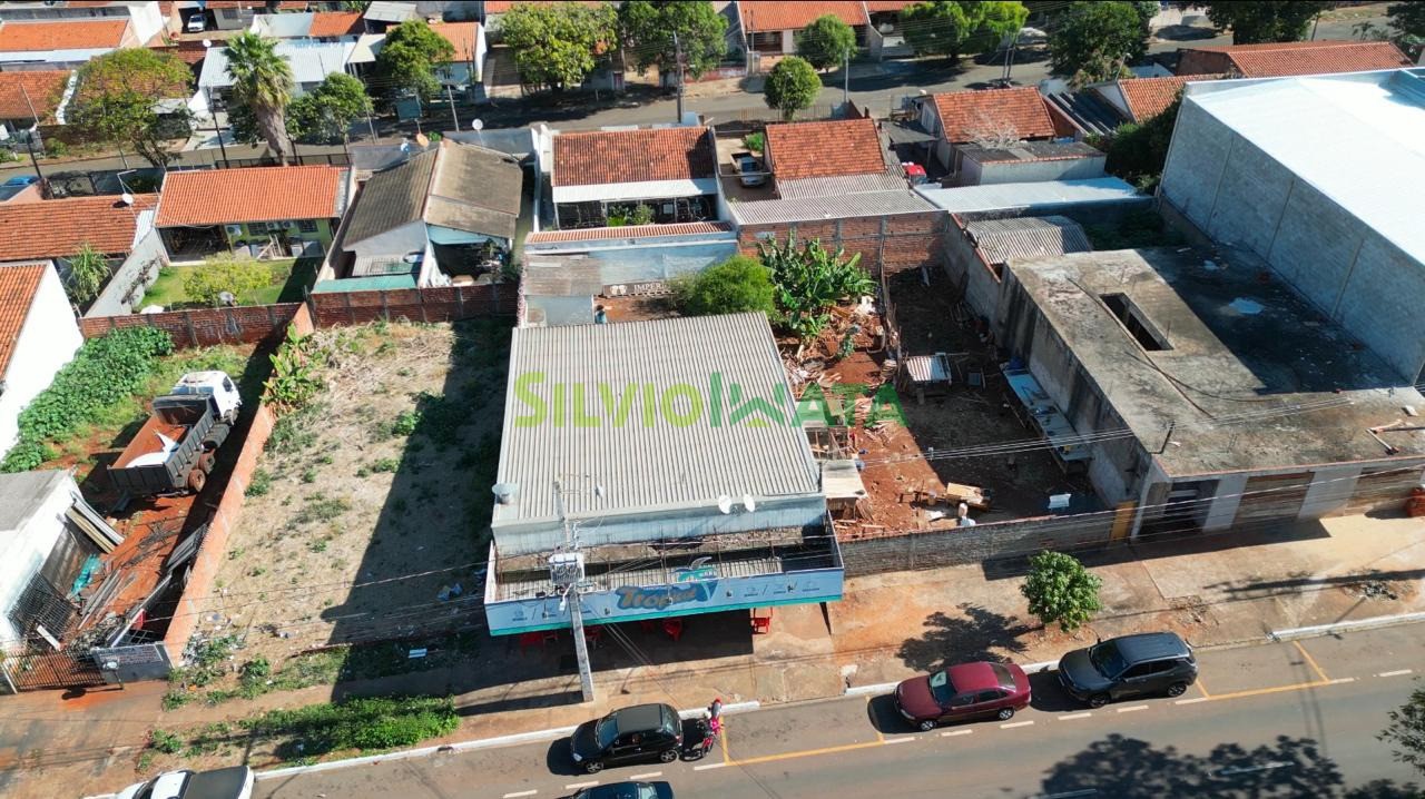 Terreno/Área à venda em Conjunto Habitacional Requião, Maringá — Portal Chave Fácil