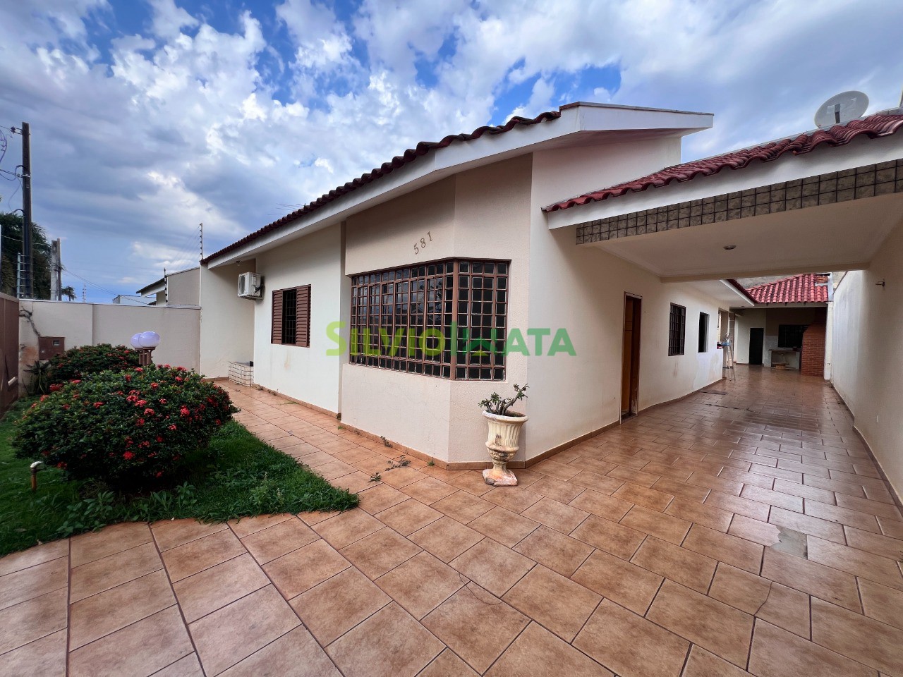Casa para alugar em Jardim Imperial, Maringá — Portal Chave Fácil