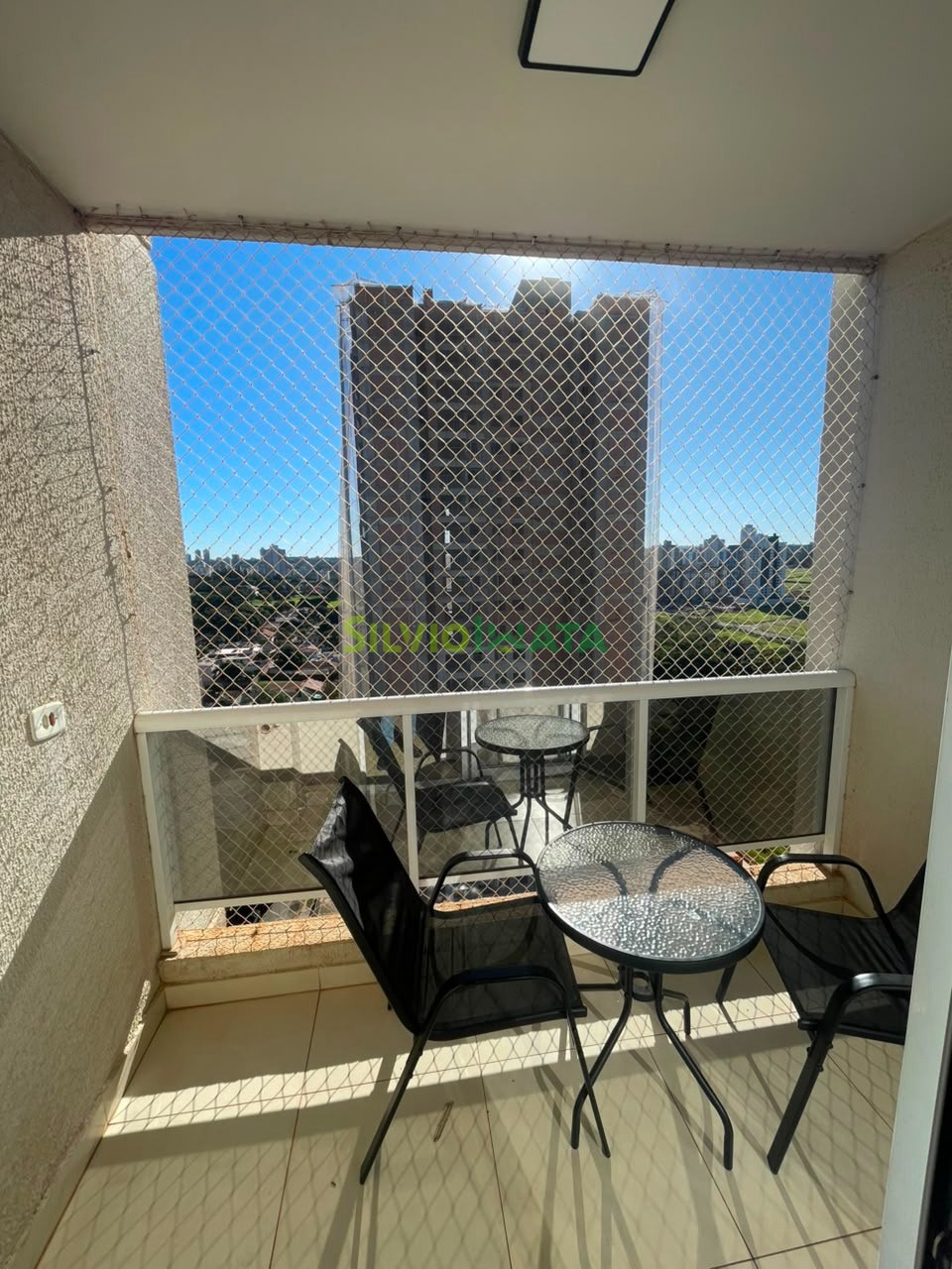 Apartamento para alugar em Vila Marumby, Maringá — Portal Chave Fácil