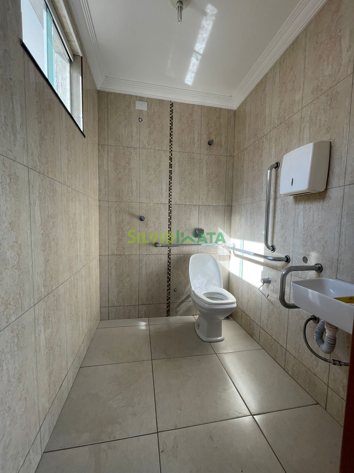 Sala/Conjunto Comercial para alugar em Conjunto Residencial Ney Braga, Maringá — Portal Chave Fácil