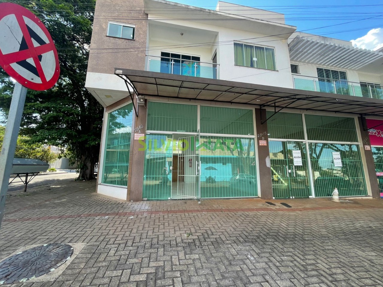 Sala/Conjunto Comercial para alugar em Conjunto Residencial Ney Braga, Maringá — Portal Chave Fácil