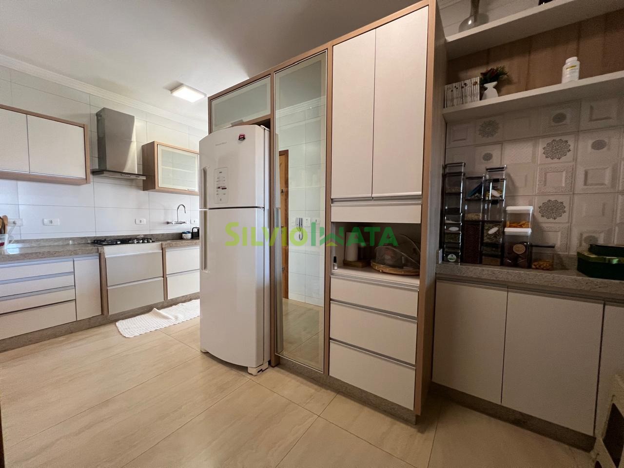 Apartamento à venda em Zona 04, Maringá — Portal Chave Fácil