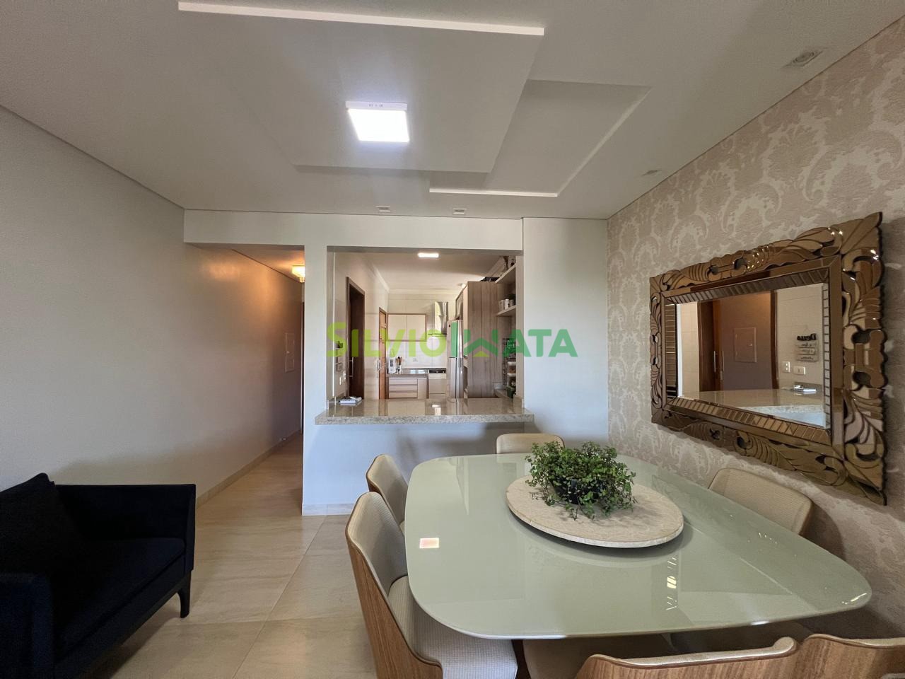 Apartamento à venda em Zona 04, Maringá — Portal Chave Fácil