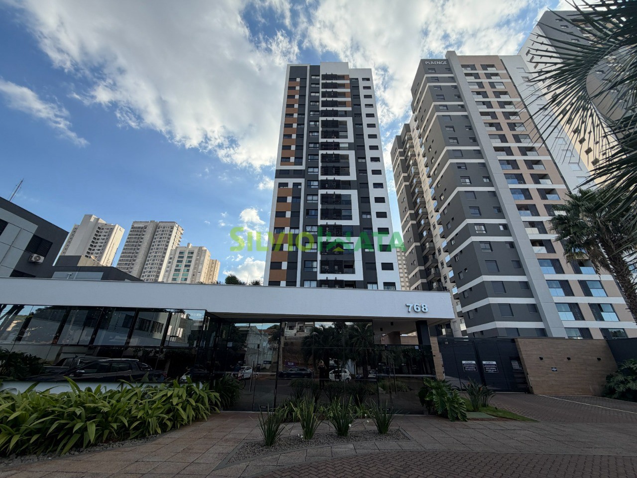 Apartamento à venda em Zona 08, Maringá — Portal Chave Fácil