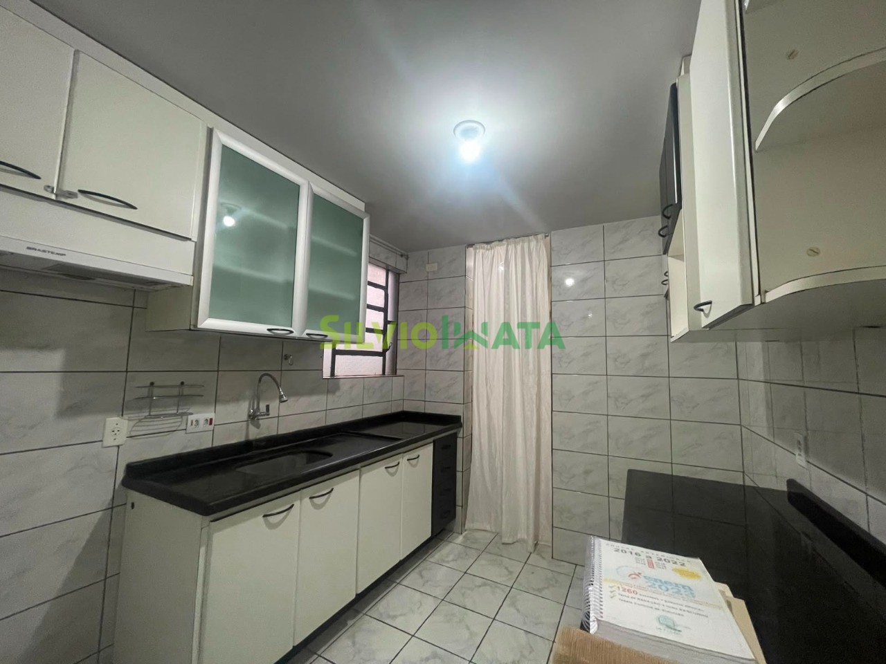 Apartamento para alugar em Zona 09, Maringá — Portal Chave Fácil
