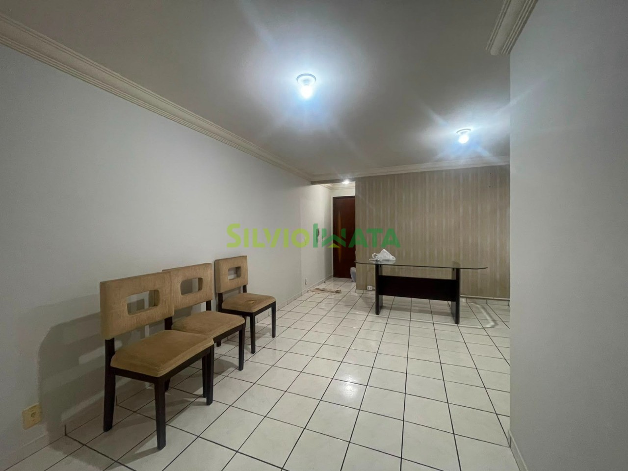 Apartamento para alugar em Zona 09, Maringá — Portal Chave Fácil