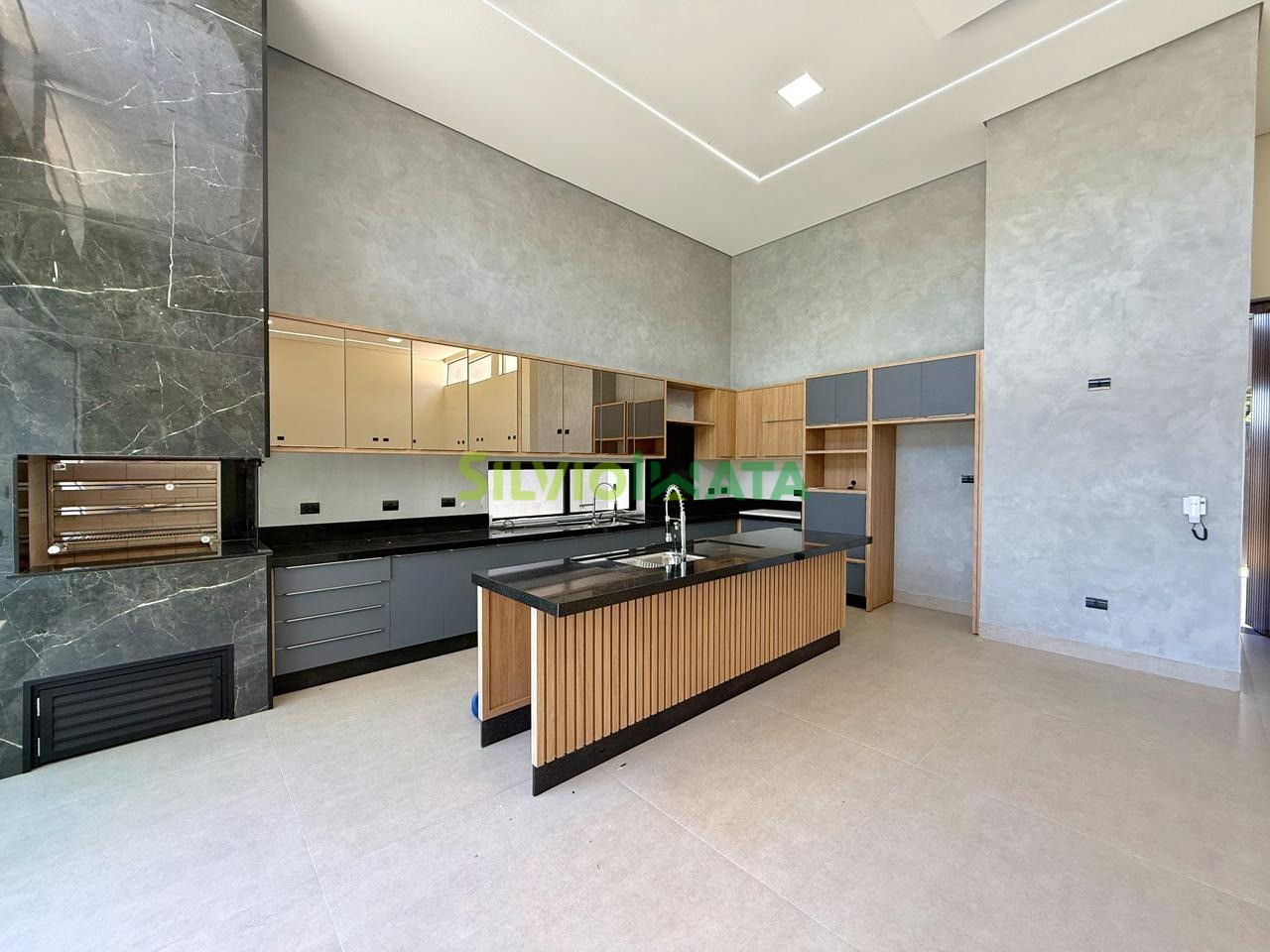 Casa à venda em Zona 05, Maringá — Portal Chave Fácil