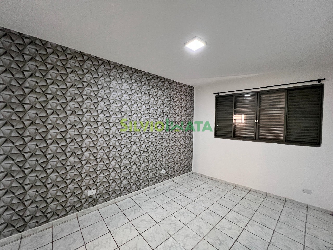 Apartamento para alugar em Zona 07, Maringá — Portal Chave Fácil
