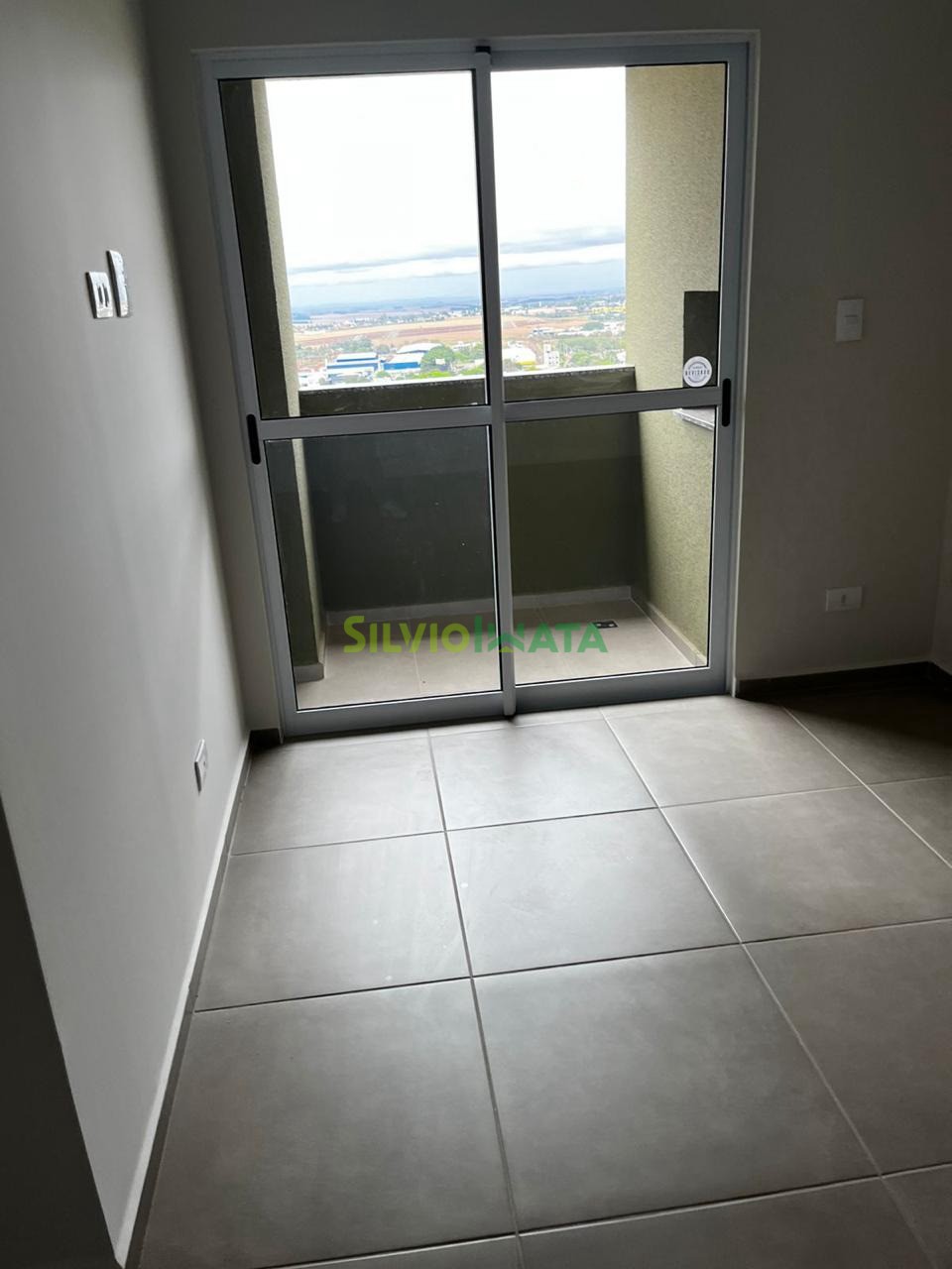 Apartamento para alugar em Jardim Das Estações, Maringá — Portal Chave Fácil