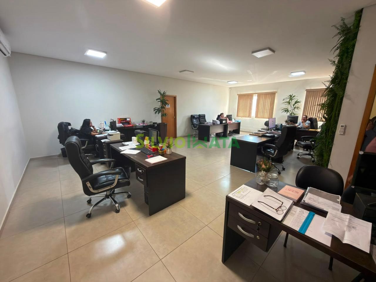 Barracão/Galpão à venda em Zona 06, Maringá — Portal Chave Fácil
