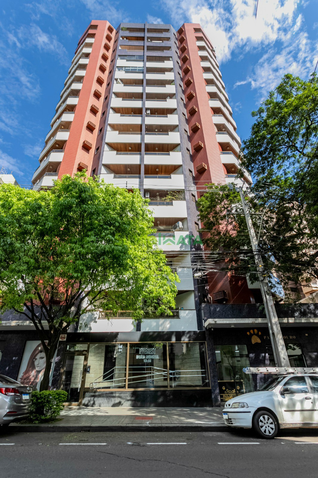 Apartamento à venda em Zona 07, Maringá — Portal Chave Fácil