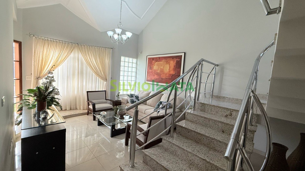 Casa à venda em Zona 20, Maringá — Portal Chave Fácil