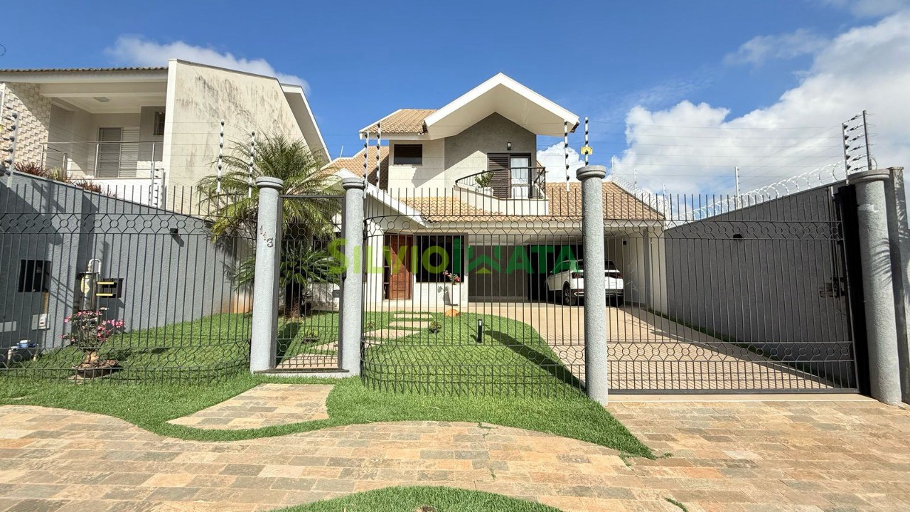 Casa à venda em Zona 20, Maringá — Portal Chave Fácil