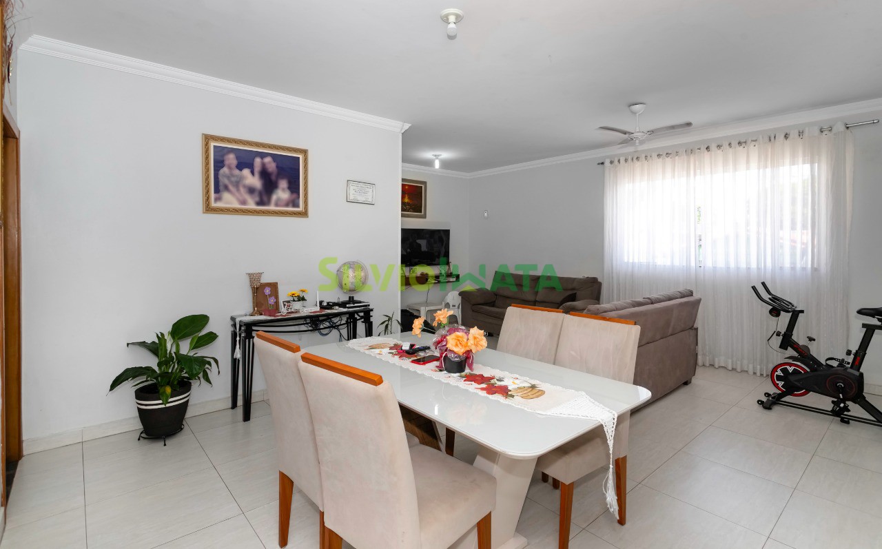 Casa à venda em Zona 05, Maringá — Portal Chave Fácil