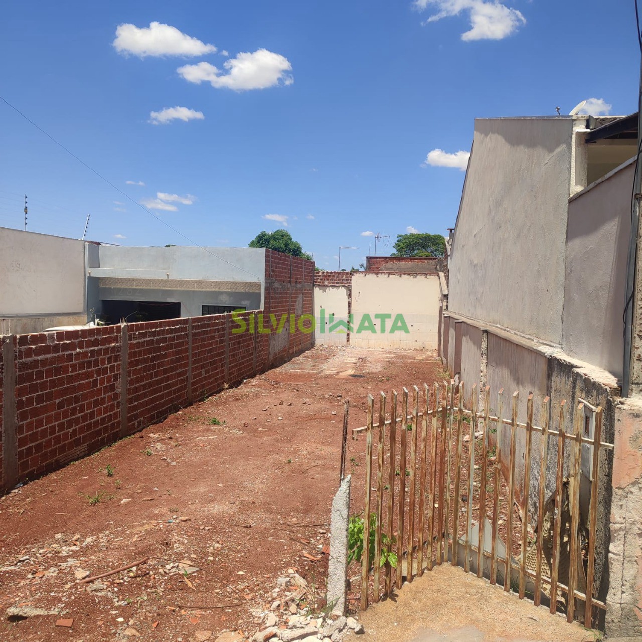 Terreno/Área à venda em Jardim Kakogawa, Maringá — Portal Chave Fácil