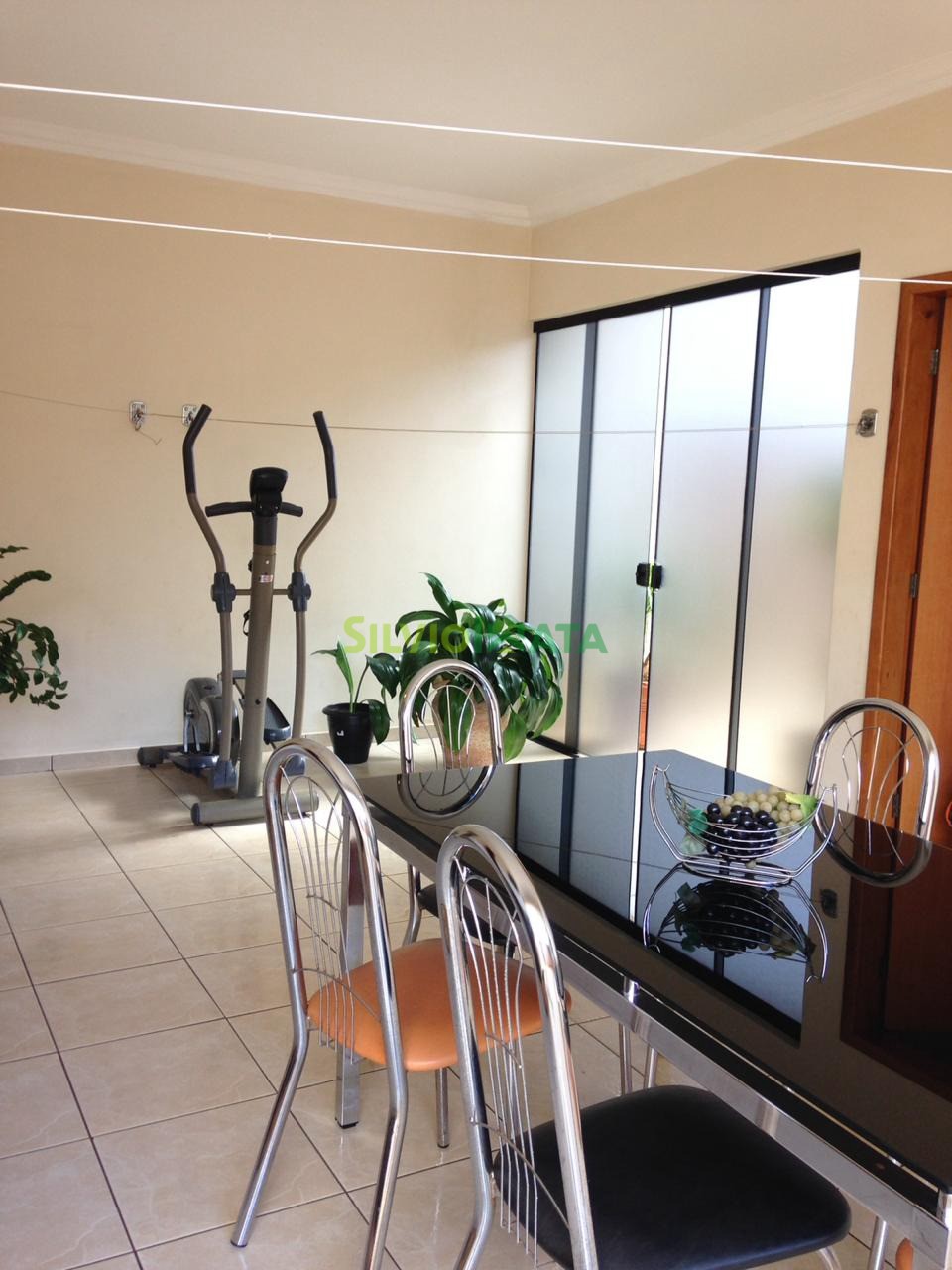 Casa à venda em Parque Das Grevíleas, Maringá — Portal Chave Fácil