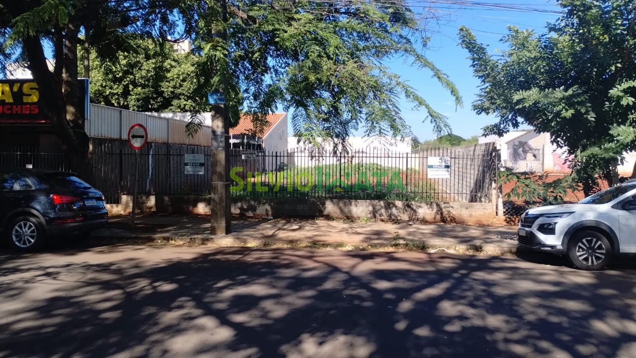 Terreno/Área à venda em Jardim Tabaete, Maringá — Portal Chave Fácil