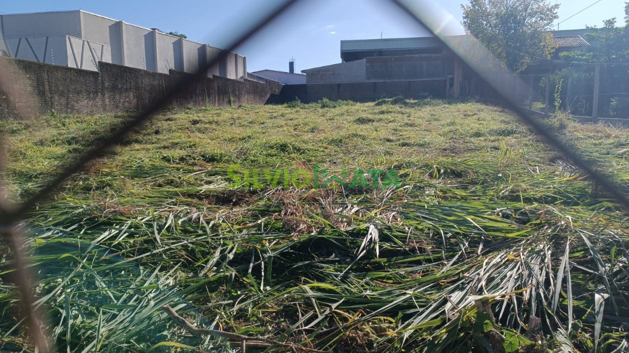 Terreno/Área à venda em Conjunto Habitacional Inocente Vila Nova Júnior, Maringá — Portal Chave Fácil