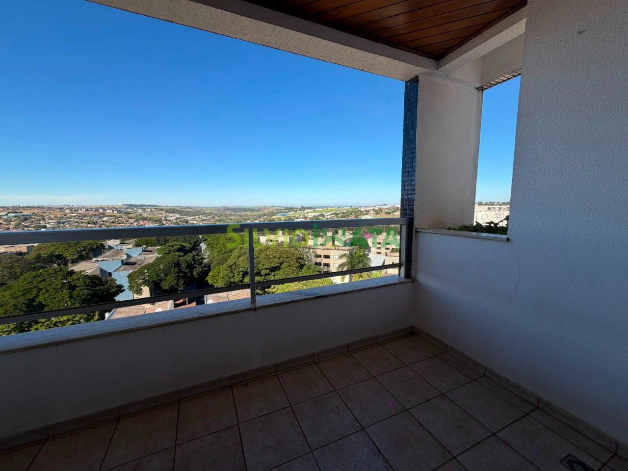 Apartamento à venda em Vila Emília, Maringá — Portal Chave Fácil