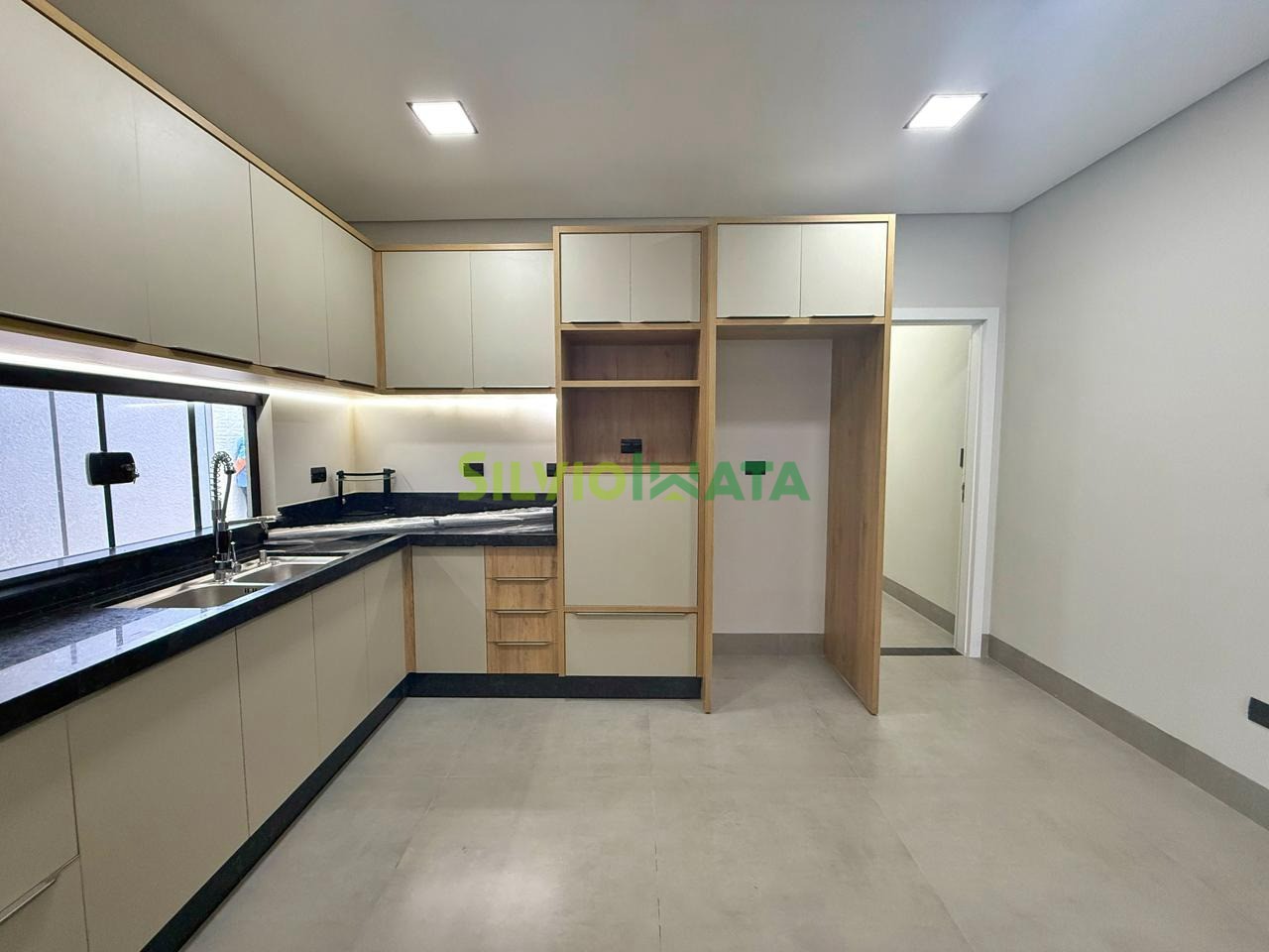 Casa à venda em Zona 05, Maringá — Portal Chave Fácil